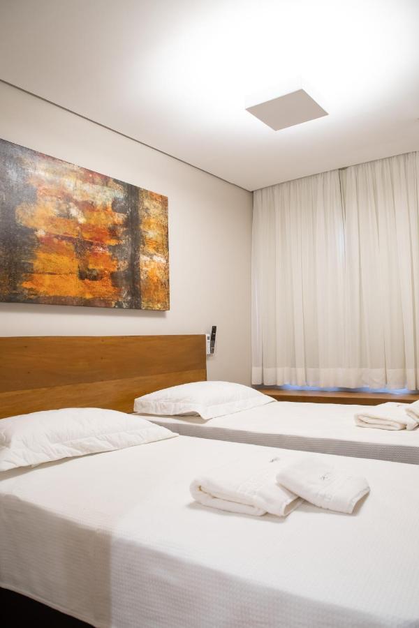 ESPAÇO 250 - Apto mobiliado, 3 quartos, sendo uma suíte, banheiro social, cozinha completa, sala de estar, ar condicionado, tv e internet Tiradentes Exterior foto