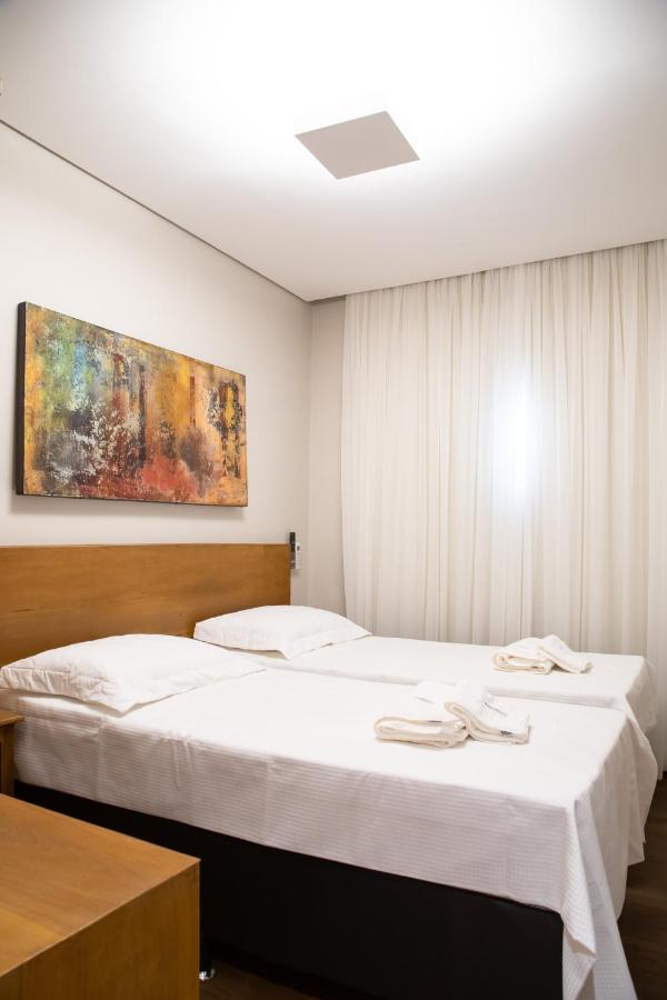 ESPAÇO 250 - Apto mobiliado, 3 quartos, sendo uma suíte, banheiro social, cozinha completa, sala de estar, ar condicionado, tv e internet Tiradentes Exterior foto